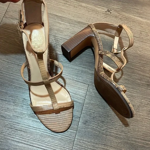Vince Camuto - Brown Heels - 5 1/2 (M/36) - Picture 1 of 8